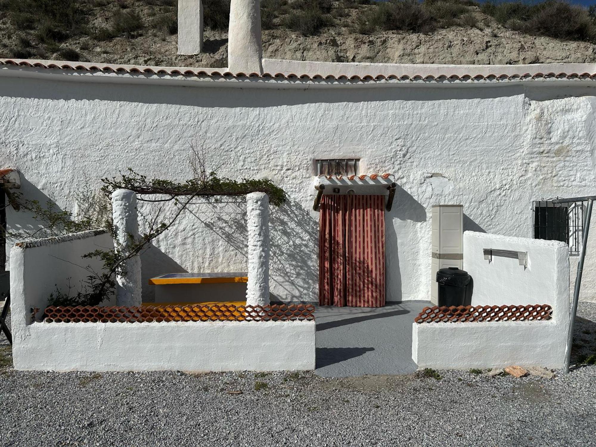Cuevas Tiana * El Aljibete